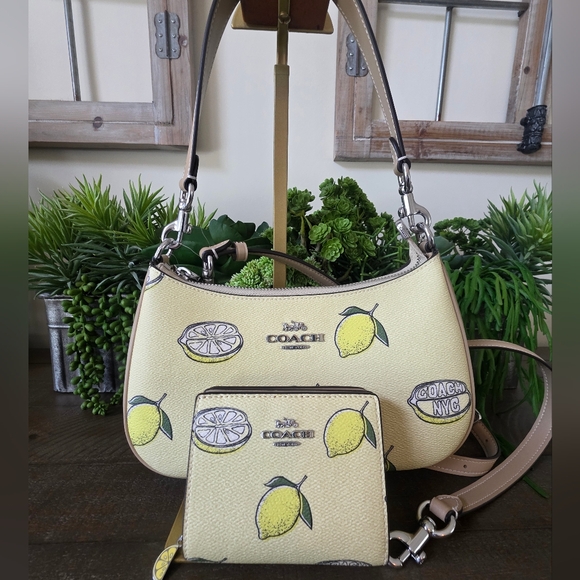 Coach Teri Shoulder Bag/Crossbody Lemon Print Coated Canvas With Matching Wallet - Picture 1 of 15